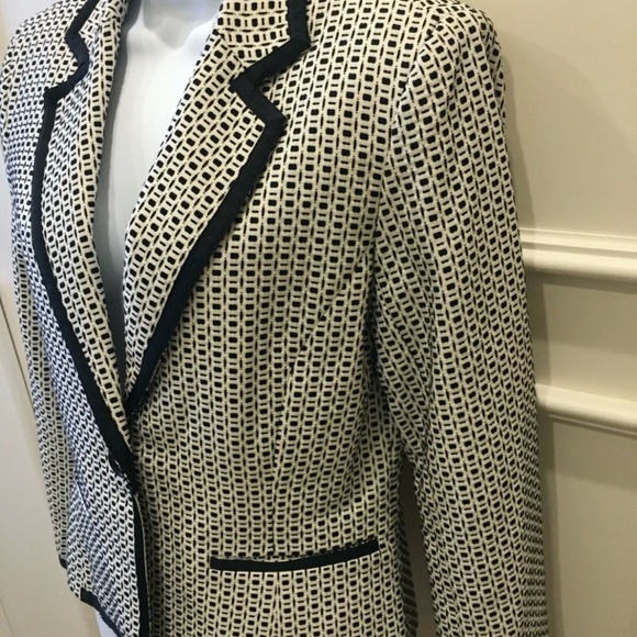 White Black Checkered Blazer Jacket Size 6 - Picture 6 of 11